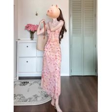 批发法式粉色碎花<b class='q'>吊带</b>连衣裙<b class='q'>女</b>小个子高级感度假风气质长<b class='q'>裙</b>
