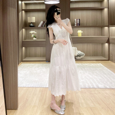 批发十三行品质 法式白色<b class='q'>连衣裙</b>女温柔收腰中<b class='q'>长裙</b>小清新仙女裙