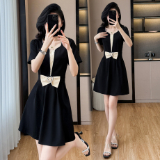 批发已出货2026夏季新款大码女装连衣裙气质时尚减龄修身显瘦淑女裙子