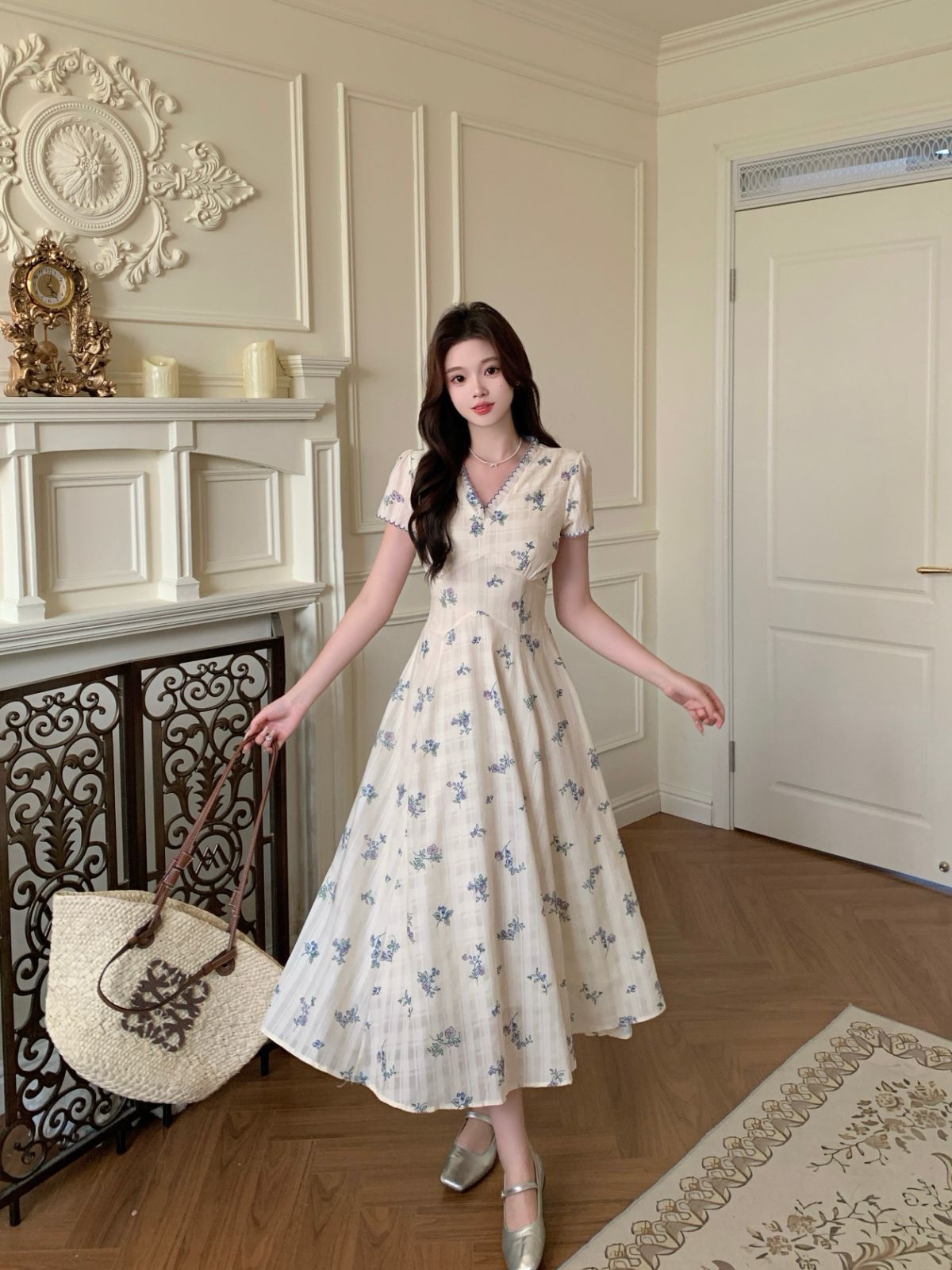 MY7542# 大码夏季法式复古V领刺绣碎花连衣裙甜美收腰显瘦长裙女女裝貨源服裝批發