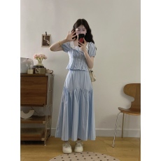 批发实拍夏季大码女装胖妹妹显瘦上衣法式气质半身裙两件套装