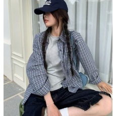 批发小众韩系格子衬衫女早<b class='q'>秋</b>新款百搭宽松慵懒风上衣外搭格纹衬衣外套