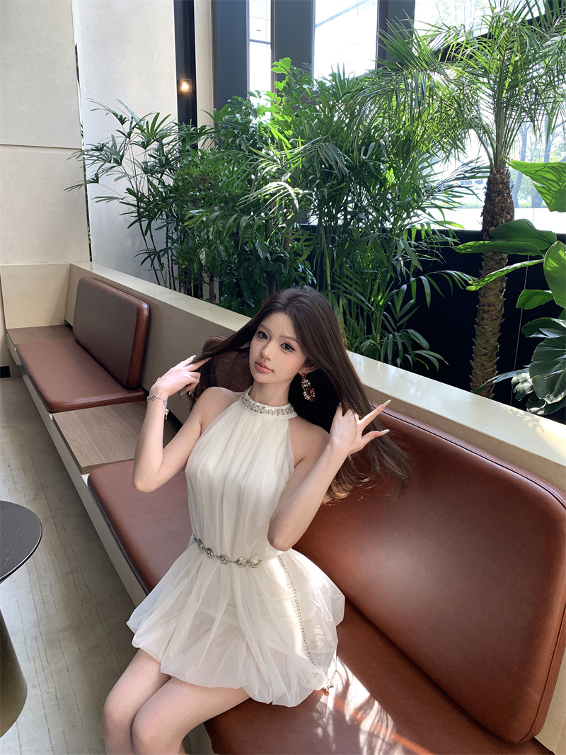 실사 브 룩 스  유명 무거운 작업 분위기 센스 다이아몬드 세팅 행침 목 슬립 망사 민소매 쇼트 스타일 드레스