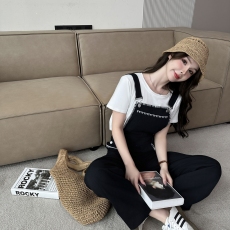 批发实拍学生黑色<b class='q'>背带裤</b>子设计感小众休闲直筒长裤女春夏2025新款