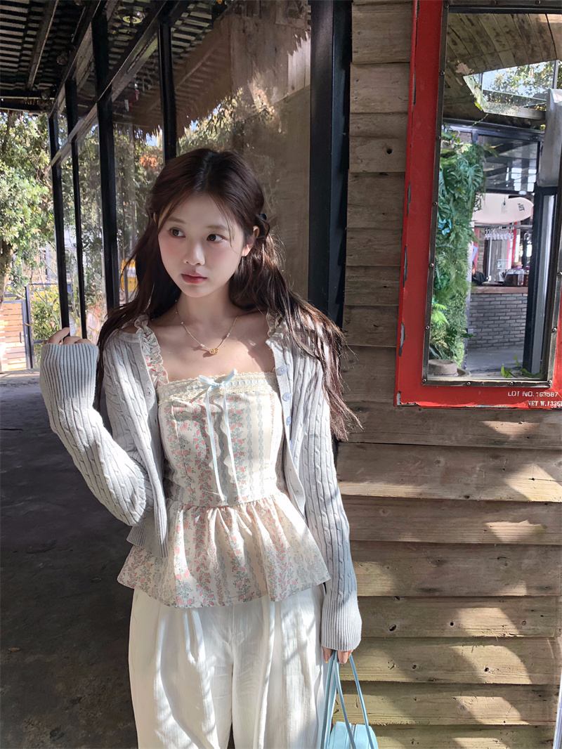 실사 V넥 긍정적 인 어깨 작은 꽈배기 부드러운 찹쌀 니트 스웨터 달콤함 나무 레트로 허리 수축 슬림해 보이는 귀 캐미솔