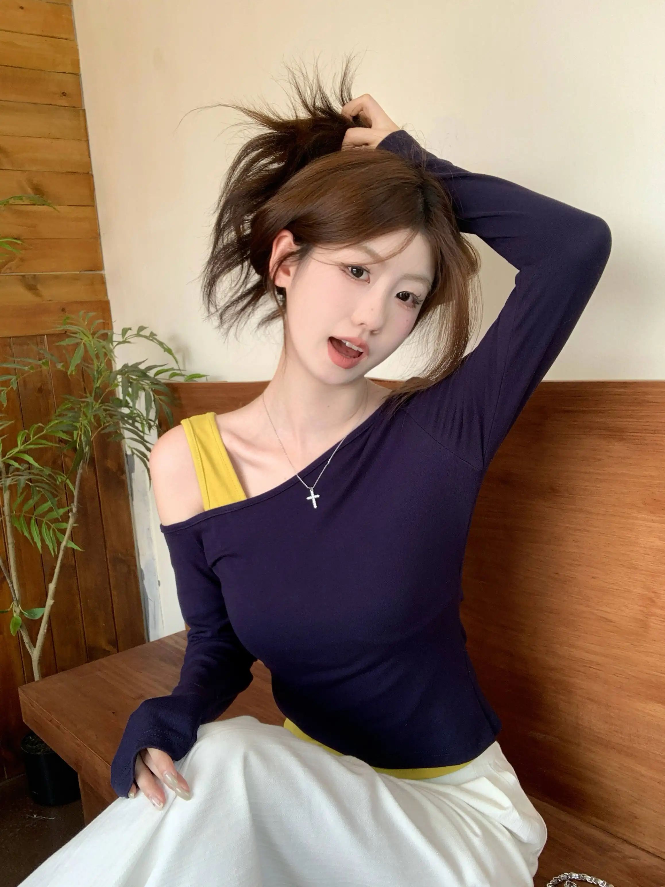 네이비 원숄더 레이어드 긴소매 티셔츠
