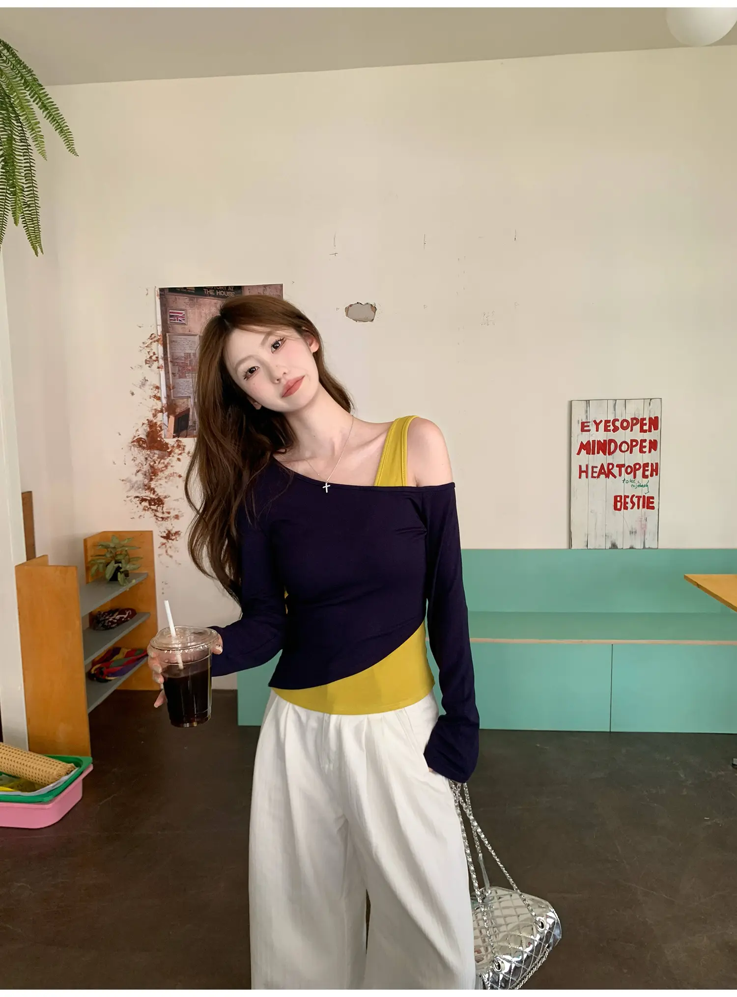 네이비 원숄더 레이어드 긴소매 티셔츠 상세 이미지 2