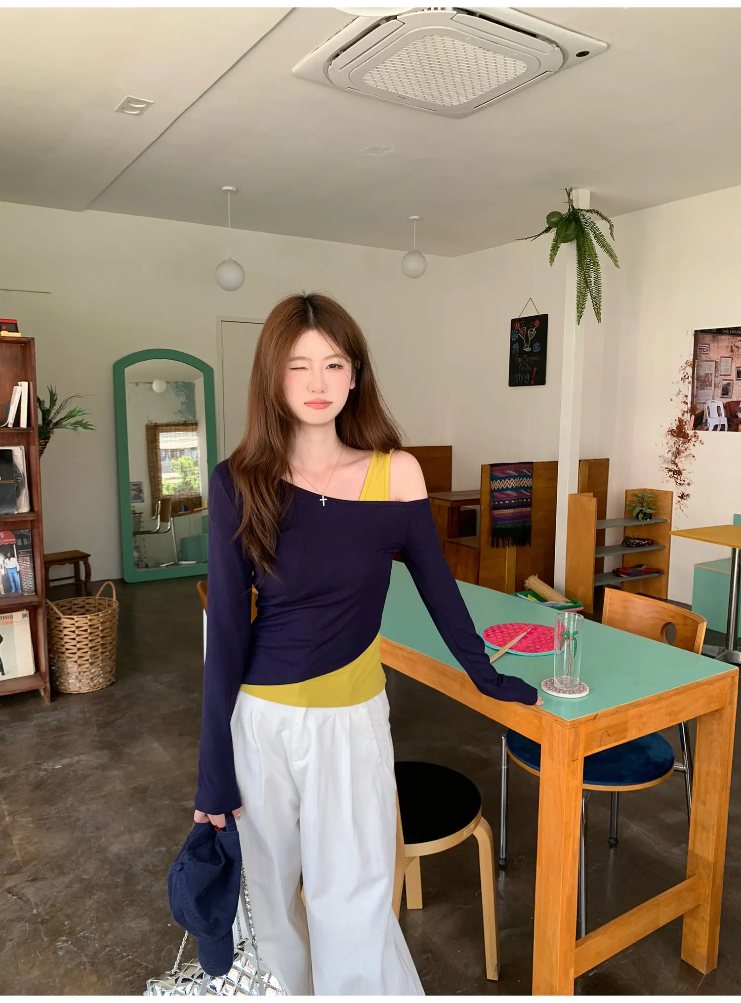 네이비 원숄더 레이어드 긴소매 티셔츠 상세 이미지 10