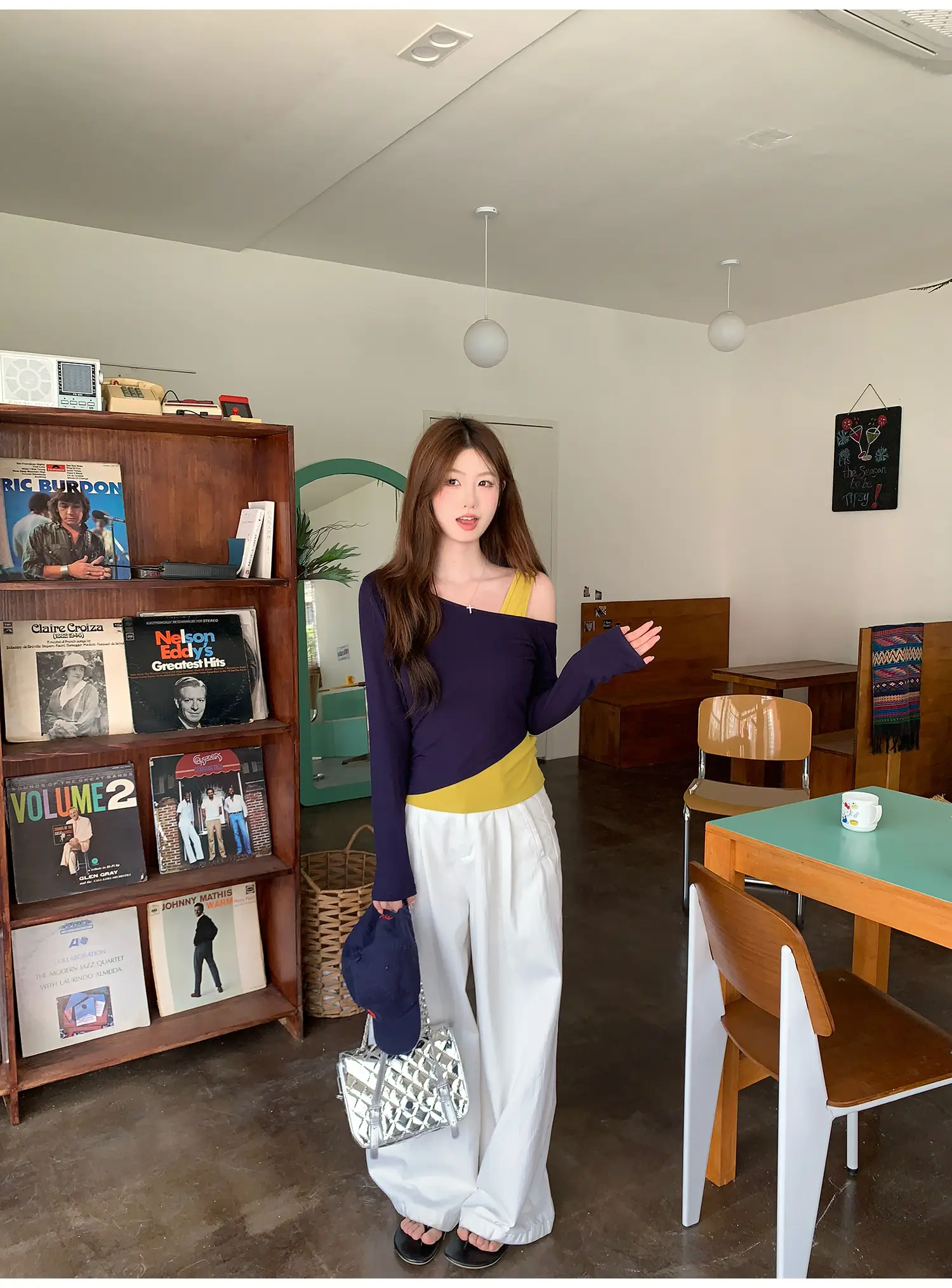 네이비 원숄더 레이어드 긴소매 티셔츠 상세 이미지 13