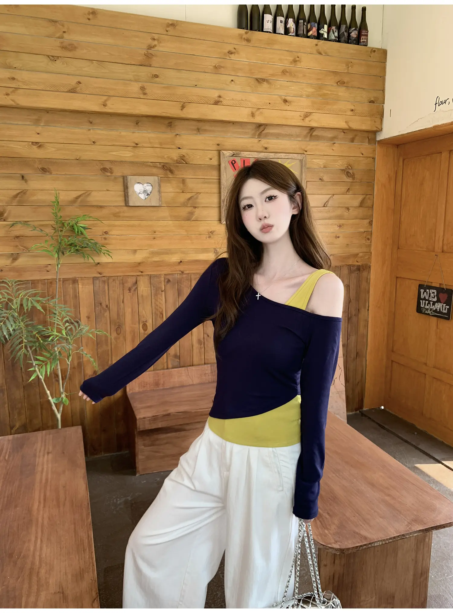 네이비 원숄더 레이어드 긴소매 티셔츠 상세 이미지 16