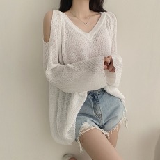 批发已出货<b class='q'>韩国</b>chic露肩冰丝针织衫v领慵懒宽松百搭长袖v领防晒<b class='q'>上衣</b>女
