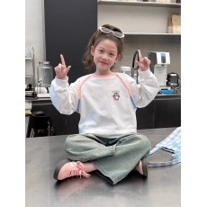 批发26支纯棉<b class='q'>儿童</b>洋气白t恤女童长袖打底衫大童内搭上衣2025春装