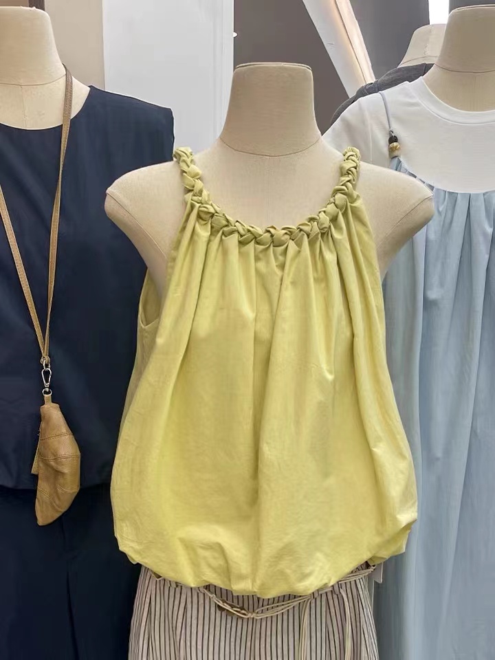 FA28624# 春夏新款韩系甜美风手工花瓣纯色百搭背心上衣女 服裝批發女裝批發服飾貨源