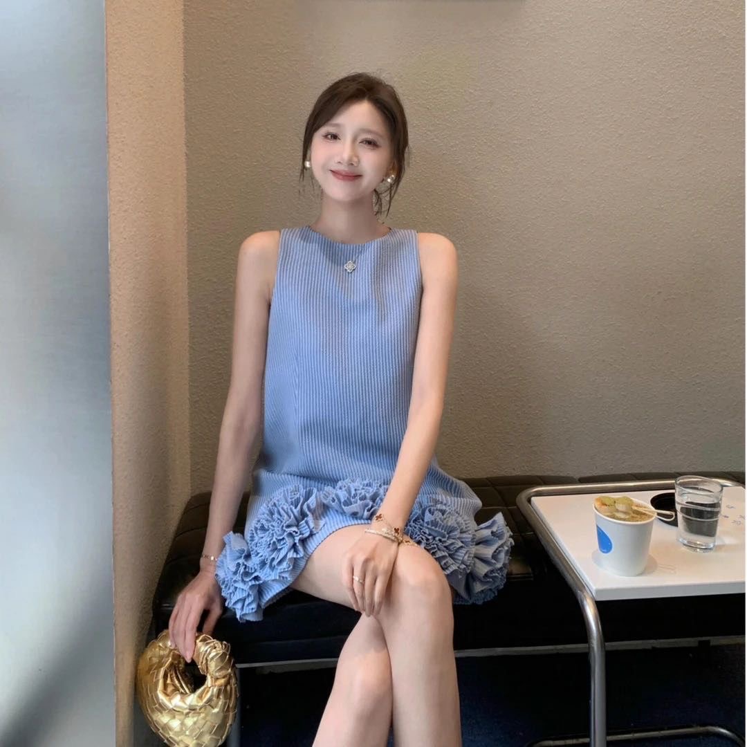 夏季新款法式气质御姐风花朵设计感无袖连衣裙女时尚性感短裙