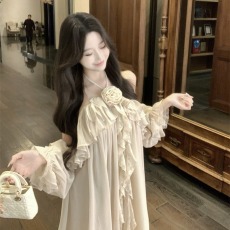 批发实拍实价挂脖露肩飘带裙