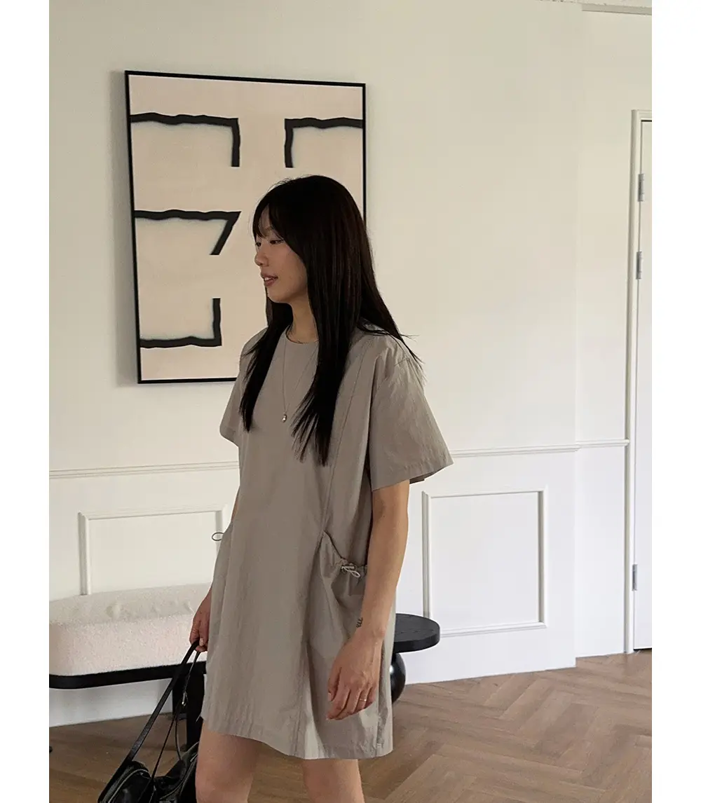 라운드넥 루즈핏 대포켓 원피스 상세 이미지 26