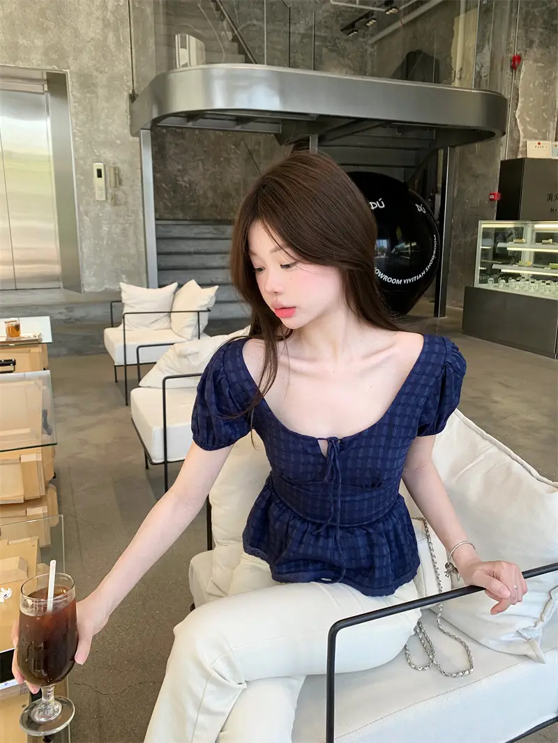로맨틱 프렌치 스타일 슬림 스퀘어넥 블라우스 상세 이미지 5