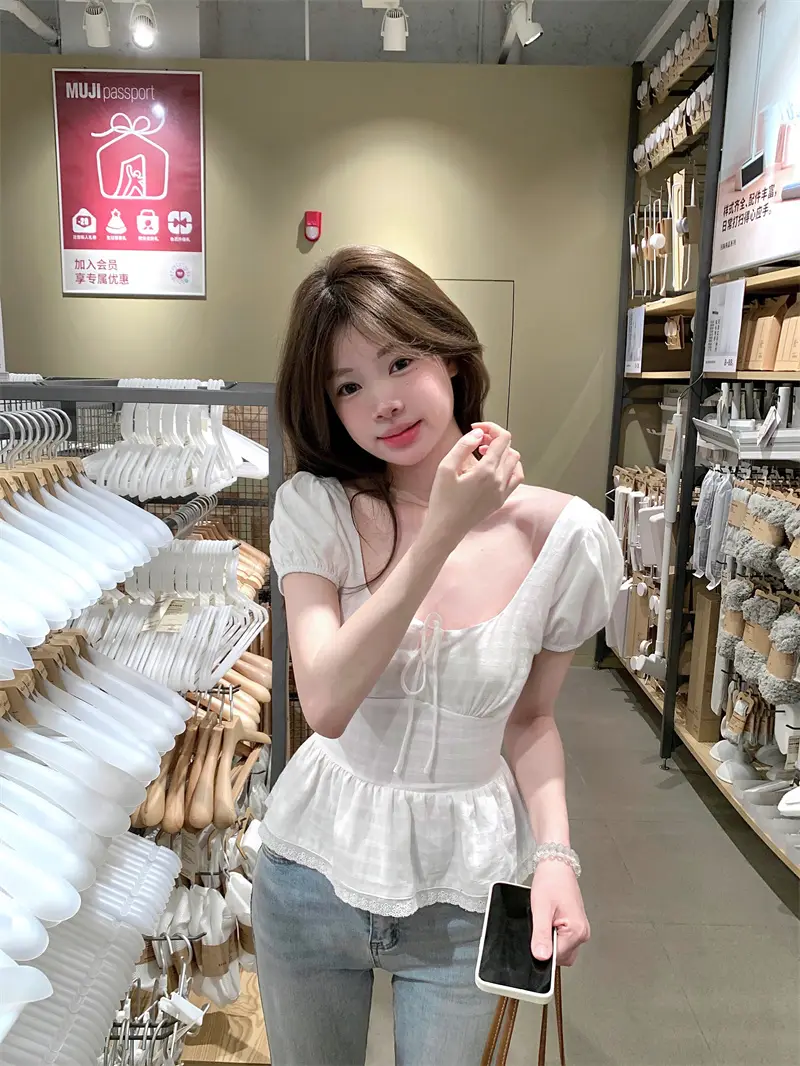 로맨틱 프렌치 스타일 슬림 스퀘어넥 블라우스 상세 이미지 16