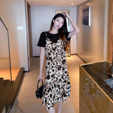 批发实拍大码女装胖MM2026夏装新款显瘦假二件短袖吊带中长款连衣裙女