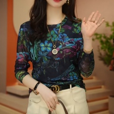 双层肌肤网纱上衣女装春秋洋气减龄修身碎花小衫打底t恤衫