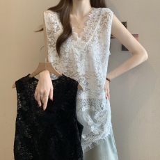 批发实拍~胖MM<b class='q'>大码</b>V领花朵蕾丝衫钩花显瘦百搭无袖打底背心上衣