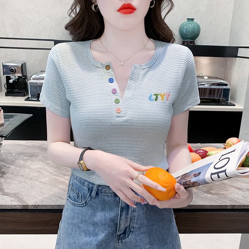 MY6951# 小v领条纹彩扣刺绣上衣百搭显瘦短袖女裝貨源服裝批發