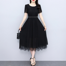 批发2026夏季法式蕾丝设计感黑色显瘦松紧腰<b class='q'>连衣裙</b>