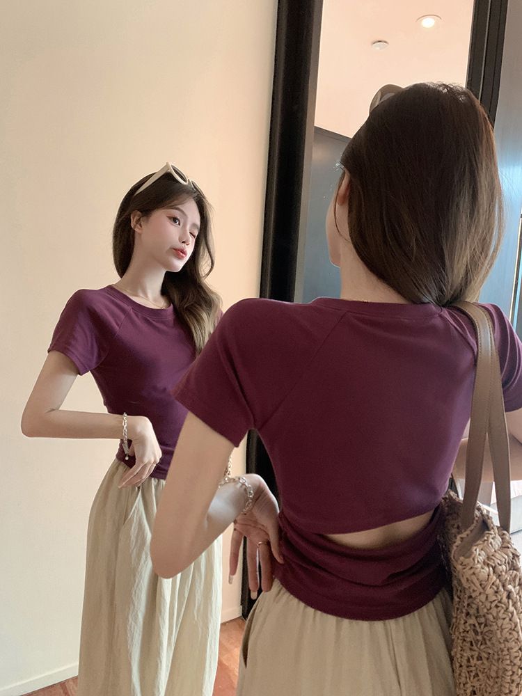 있음 선적 대외 무역 원본 새로운 한국 스타일 쇼트 스타일 티셔츠 여름 뒤로 홀로우 아웃 몸매 가꾸기 주름 반팔 맨위