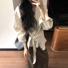 2026超火不规则极简亚麻长袖衬衫衬衣女设计感独特漂亮掐腰上衣