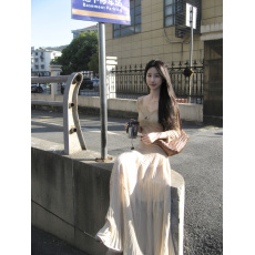 批发实拍 蕾丝拼接两件套温柔显瘦上衣+<b class='q'>日系</b>温柔垂感压褶仙女半身裙