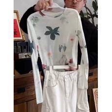 批发chic韩系小香风显瘦圆领印花<b class='q'>T</b><b class='q'>恤</b>女春夏小众独特漂亮长袖打底上衣