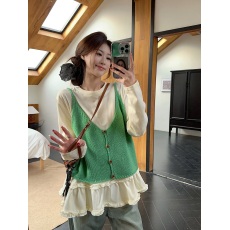 批发实拍实价~韩系宽松<b class='q'>显瘦</b>v领针织马甲+木耳边长袖百搭T恤