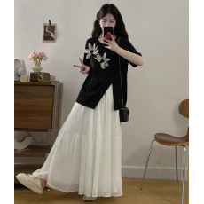 批发实拍<b class='q'>大码</b>胖mm时尚套装洋气宽松显瘦上衣搭配爆火百褶雪纺半身裙女