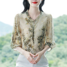 批发实拍雪纺<b class='q'>衬衫</b>新款复古港味气质桑蚕丝上衣女士百搭小衫宽松遮肚子
