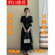 黑色连衣裙女长裙2025新款初春季今年流行的漂亮裙子法式夏季气质