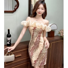 批发实拍法式轻奢香槟色亮片<b class='q'>一字肩</b>流光缎荷叶边小礼裙吊带裙