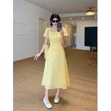 批发大码女装时尚气质短袖<b class='q'>连衣裙</b>2026夏季新款胖mm收腰显瘦中长裙子