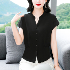 批发实拍原版时尚v领<b class='q'>雪纺</b><b class='q'>短袖</b><b class='q'>T</b><b class='q'>恤</b>女2026新款气质洋气显瘦缎面小衫