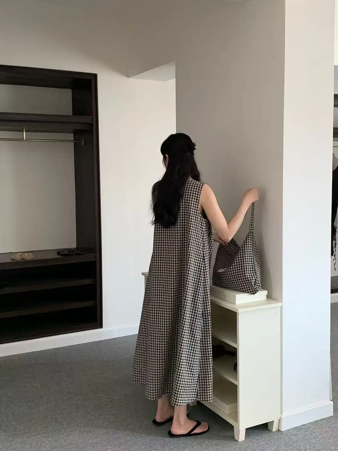 한국 스타일 넥 버튼 디자인 루즈 핏 그레인 원피스 상세 이미지 5