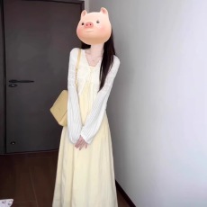 批发2025新款法式黄色吊带孕妇哺乳连衣裙子早秋小个子长裙套装