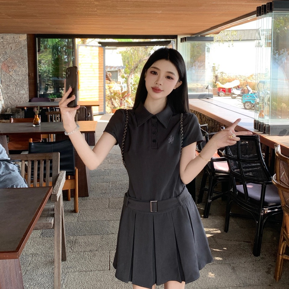실사 POLO 칼라 반팔 셔츠 여성 드레스 여름 학원 스타일 품격 허리 수축 플리츠 스커트 플러스 인사이드 가져 가라. 반바지