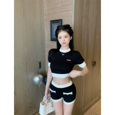 批发实拍 设计甜辣妹小香风针织短袖上衣高腰短裤修身套装