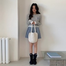 批发蕾丝花边拼接针织开<b class='q'>衫</b>女2026春季流行穿搭新款上衣小众不撞款毛衣