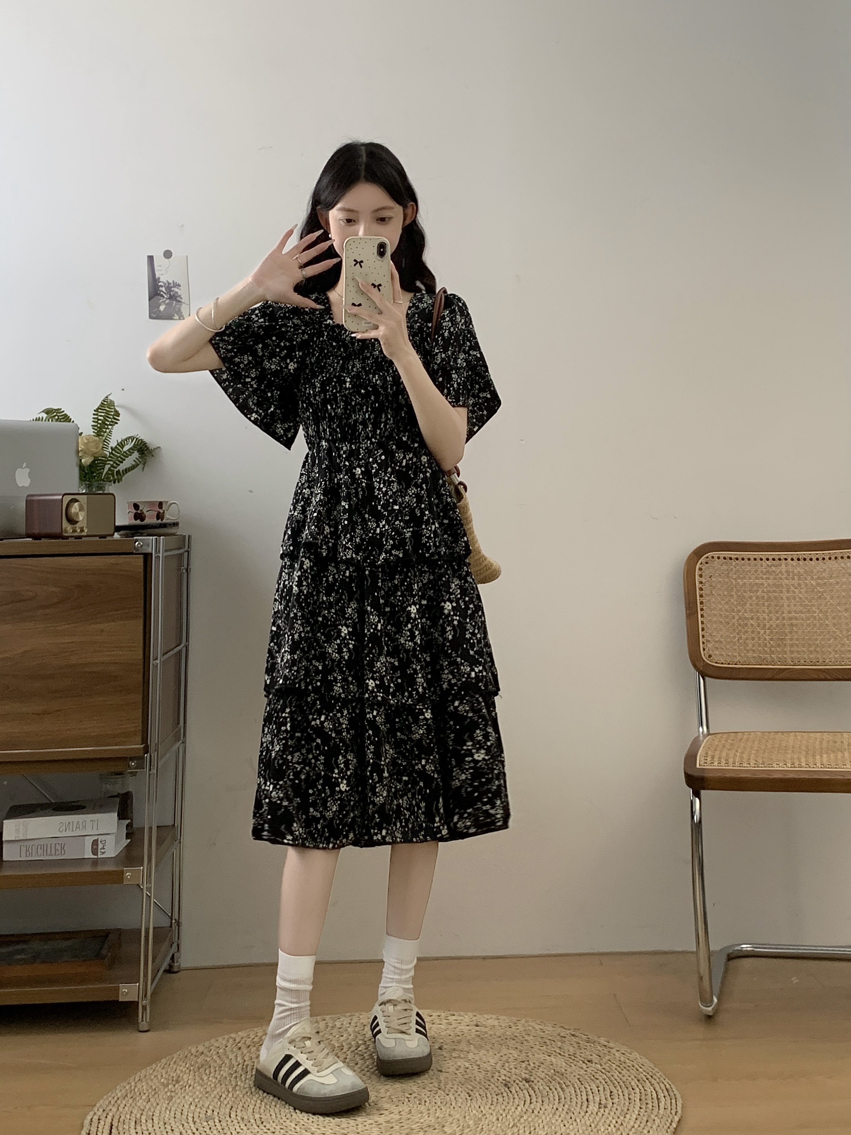 실사 빅 사이즈 여성 의류 2026 여름 지방 mm 품격 광장 칼라 표지 배 슬림해 보이는 프랑스식 꽃무늬 치마 드레스