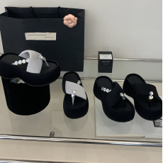 批发凉拖鞋女夏外穿时尚2025新款高级感厚底人字拖鞋平底沙滩夹趾凉鞋