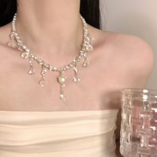 批发轻奢小众气质名媛水晶流苏项链女百搭气质超闪锆石锁骨链网红颈链