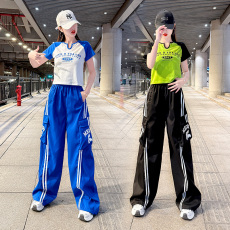 批发街舞风套装夏季新款印花短袖工装裤<b class='q'>爵士舞</b>嘻哈演出服广场舞两件套