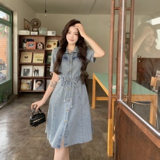 批发<b class='q'>大码</b>女装2026夏季短袖牛仔连衣裙胖mm新款收腰遮肉显瘦中长款裙子