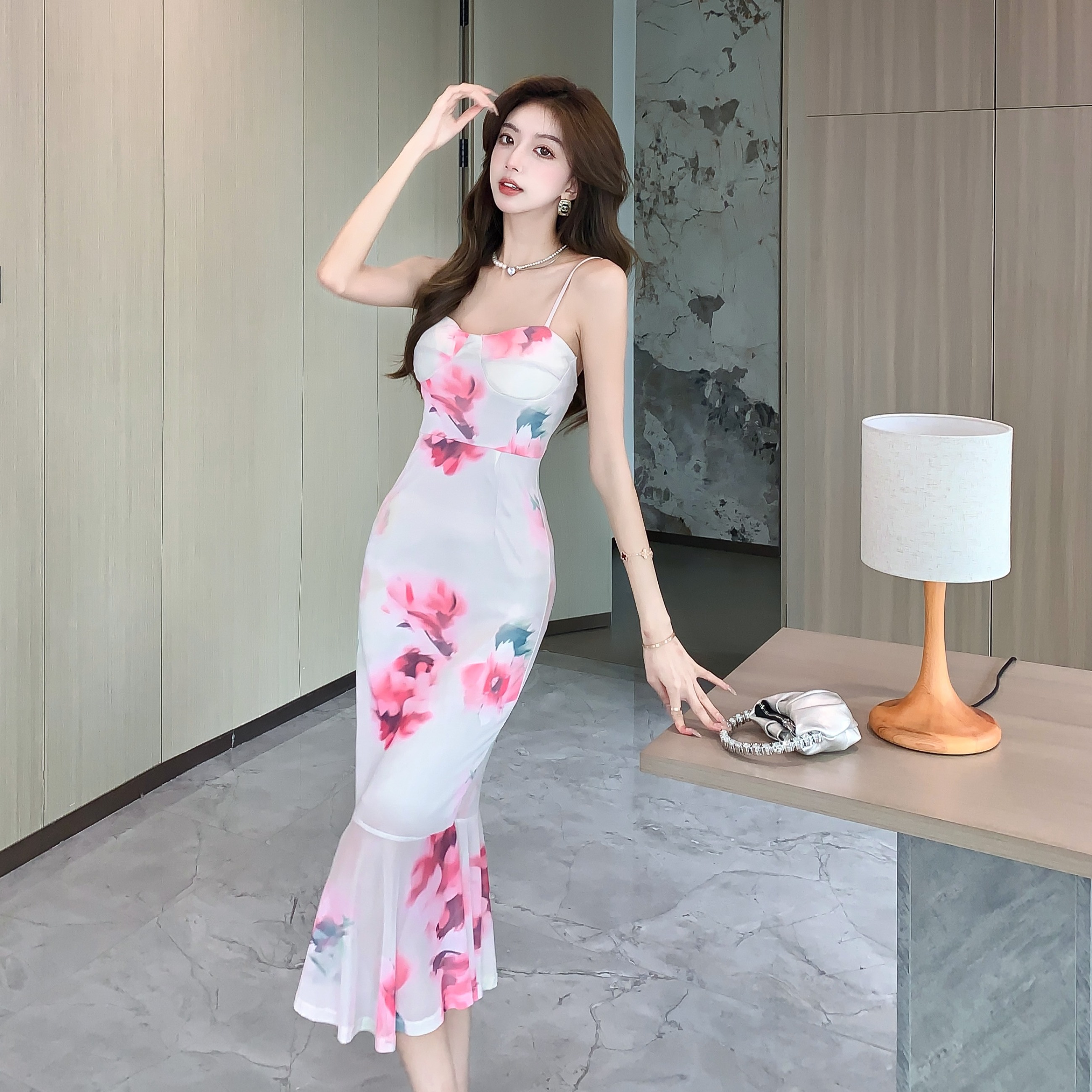 FA34069# 新款网纱印花吊带裙性感收腰鱼尾裙中长款裙连衣裙 服裝批發女裝批發服飾貨源