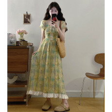 批发实拍 大码奇幻花园甜美初恋裙蕾丝<b class='q'>拼接</b>油画晕染雪纺碎花<b class='q'>连衣裙</b>